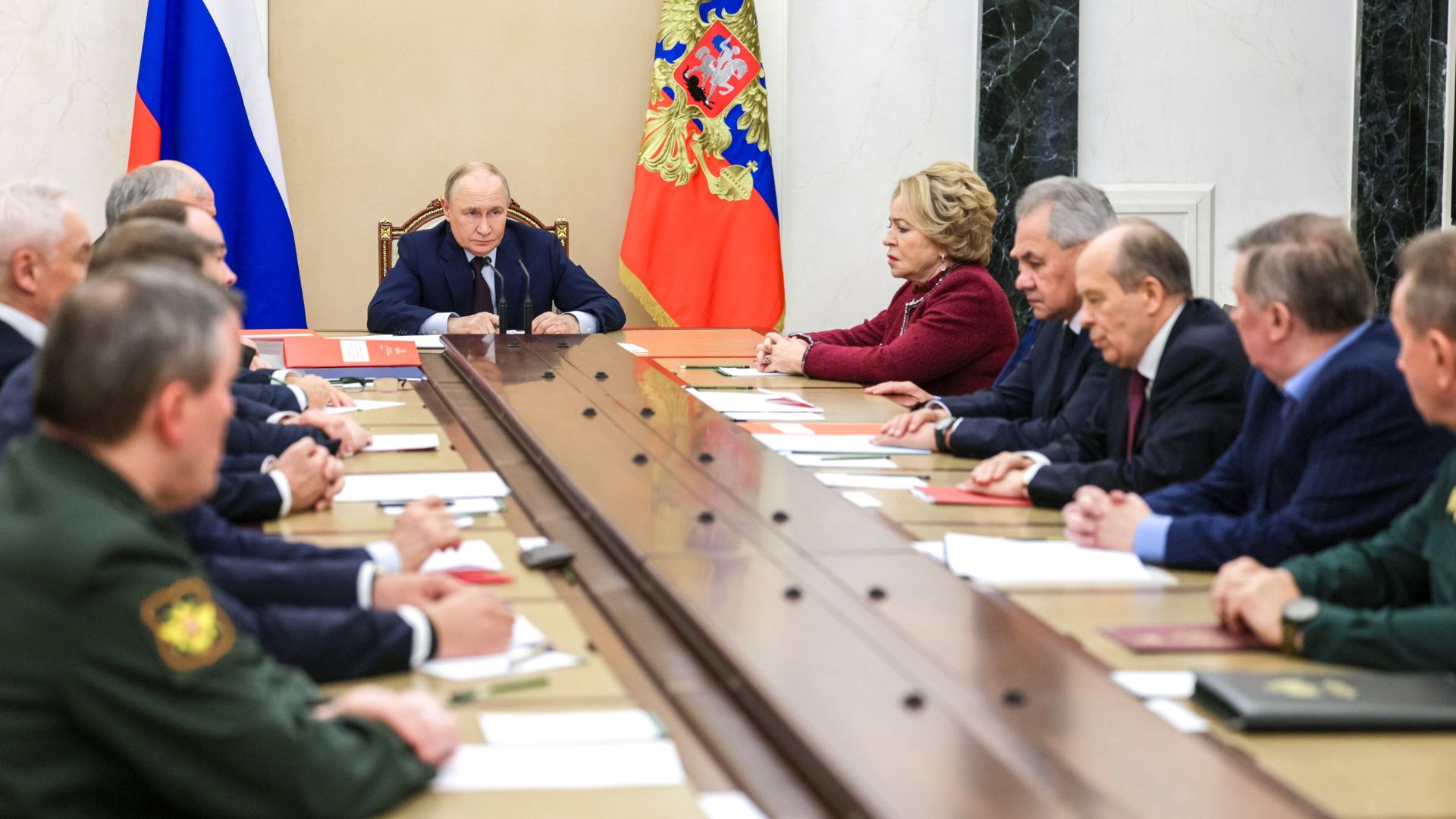 Rusia analiza reanudar ensayos nucleares tras instrucción de Putin