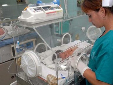 EE.UU. aprueba dejar de recomendar vacunación contra hepatitis B en recién nacidos