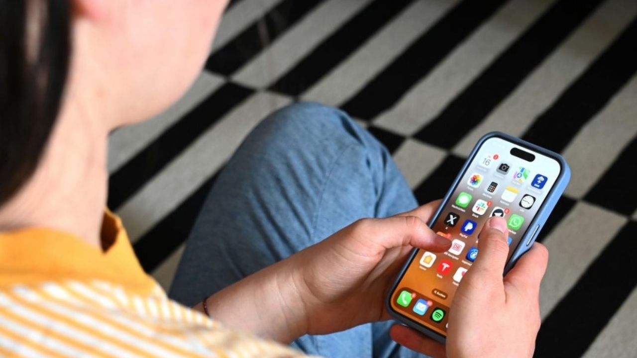 'Cerebro de palomitas de maíz': ¿Cómo lo causan las redes sociales y cómo evitarlo?