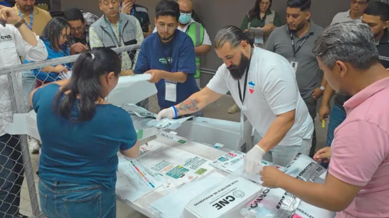 CNE aprueba escrutinio especial de actas electorales en más de 60 alcaldías