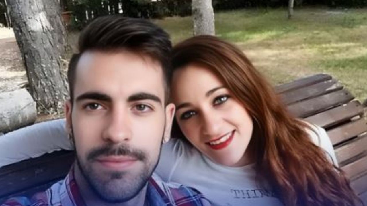 No se arrepienten: medio hermanos se conocieron por Facebook y formaron una familia