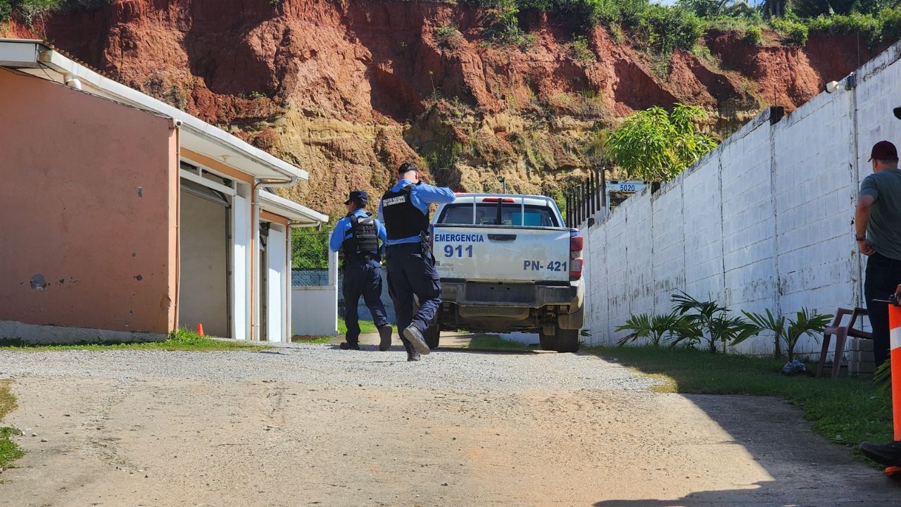 Revelan qué hizo hombre antes de morir dentro de un motel en Puerto Cortés