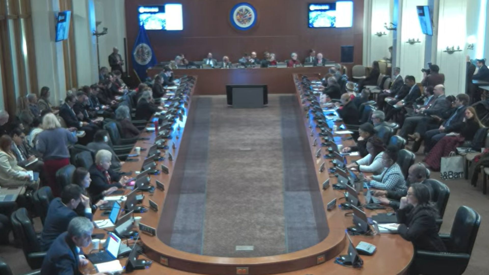 Jefe de la Misión Electoral de la OEA rechaza llamados a anular elecciones en Honduras