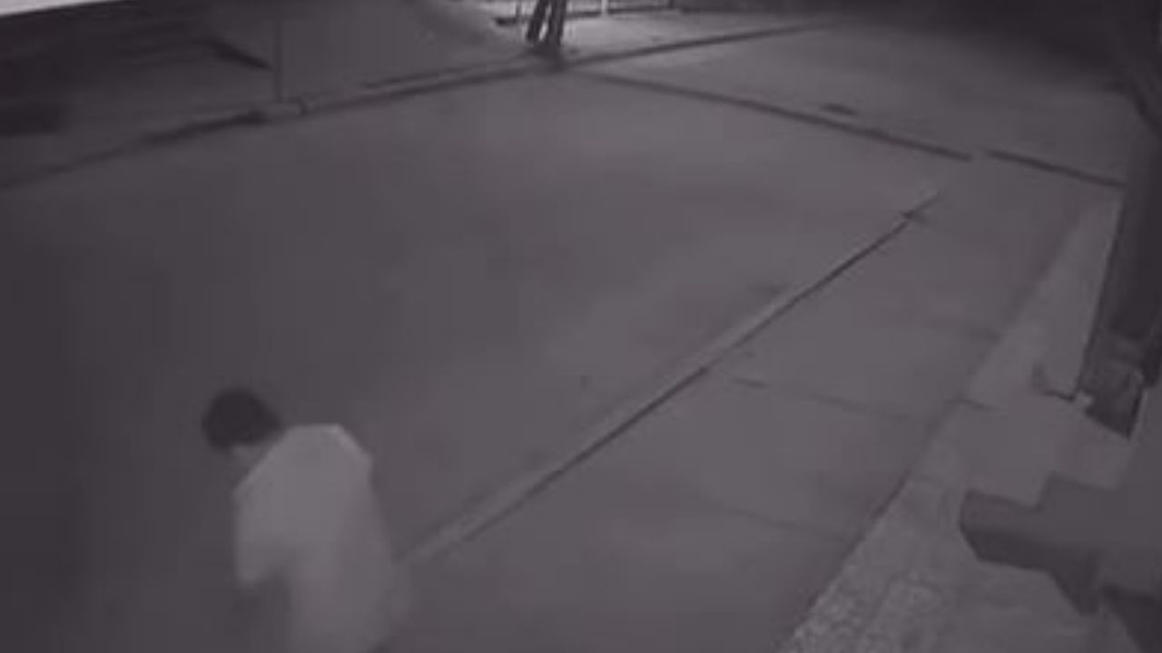 VIDEO: Así fue el accidente donde murió un señor que barría las calles en Villanueva