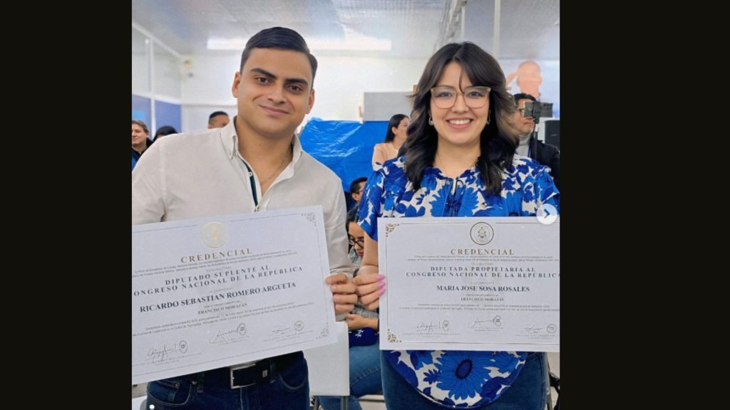 Ricardo Sebastián Romero y María José Sosa, nuevos diputados del CN por Francisco Morazán. Foto: Redes sociales