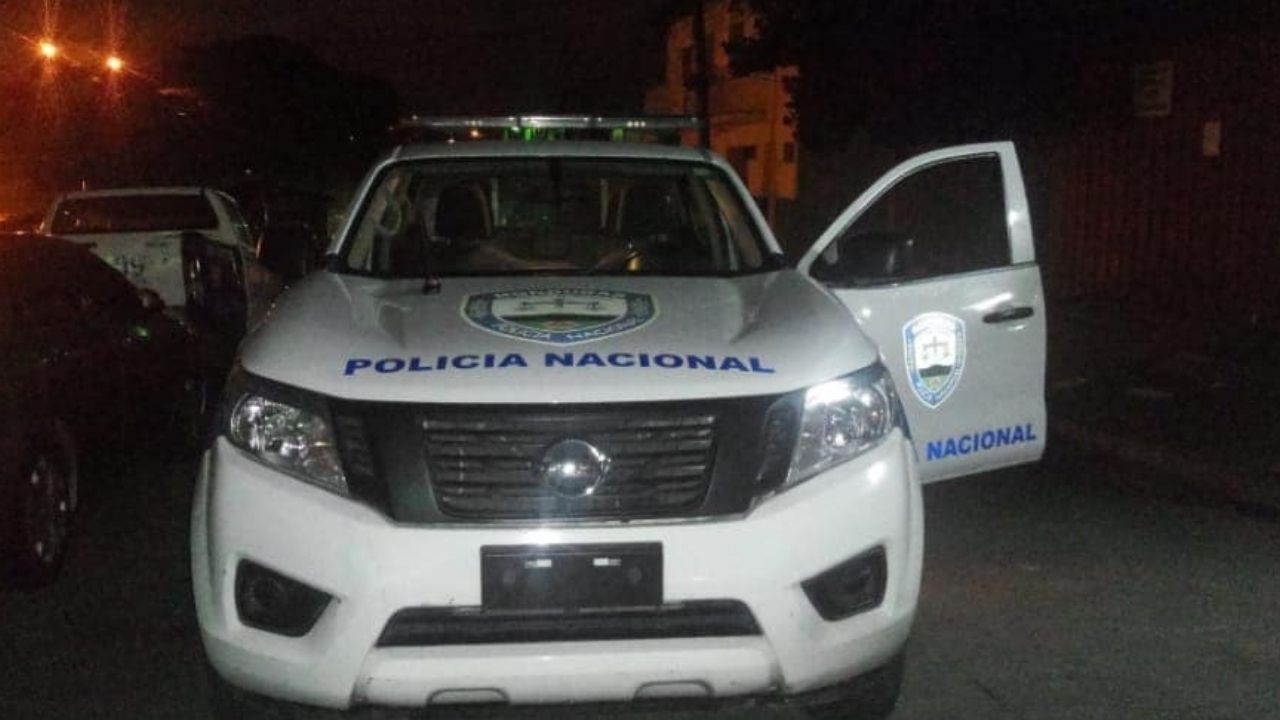 VIDEO: 'Mi mamita se murió', policía hondureña colapsa tras recibir dolorosa llamada