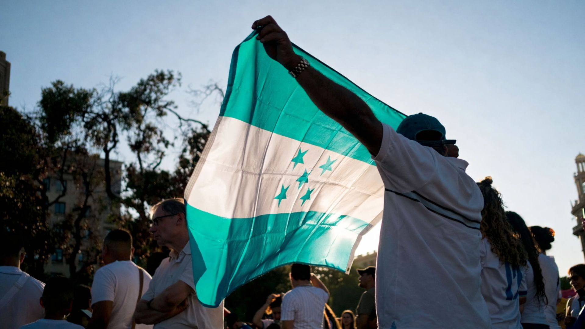 Editorial HRN: Alternancia en el poder y democracia debilitada