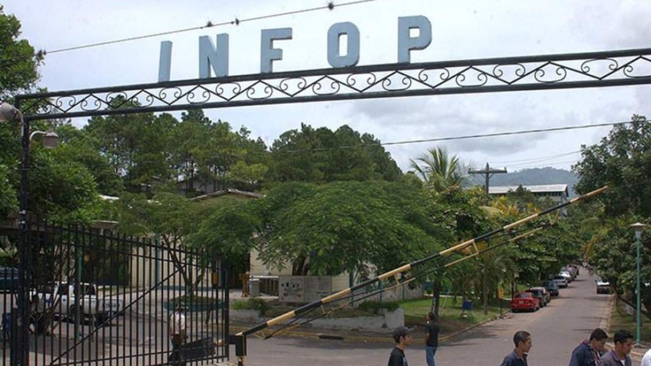 Investigan presunta sobrevaloración de equipo en Infop, ¿hay acusados?