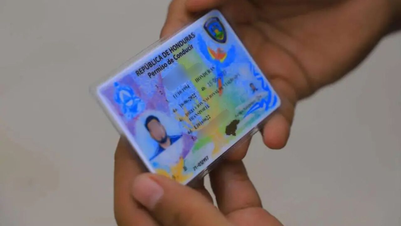 Anuncian licencias de conducir en físico en esta ciudad de Honduras: horarios y lugar