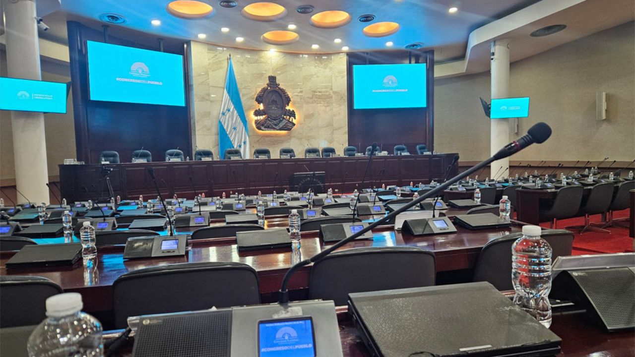 Liberales, a reunión para postular a un diputado por la presidencia del Congreso