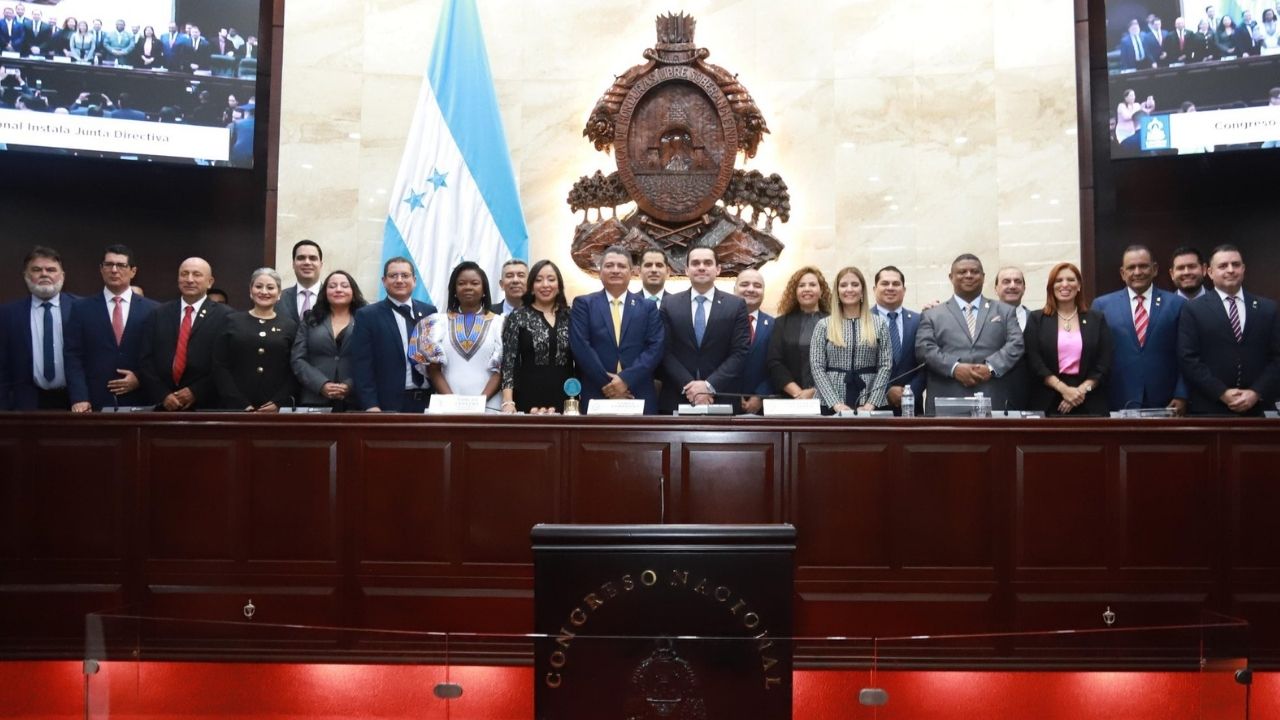 Sin pago por ausencias y sin carros oficiales: las claves del discurso de Tomás Zambrano