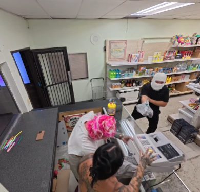 Captura de pantalla del video completo de Andeemind en una tienda en Twitter