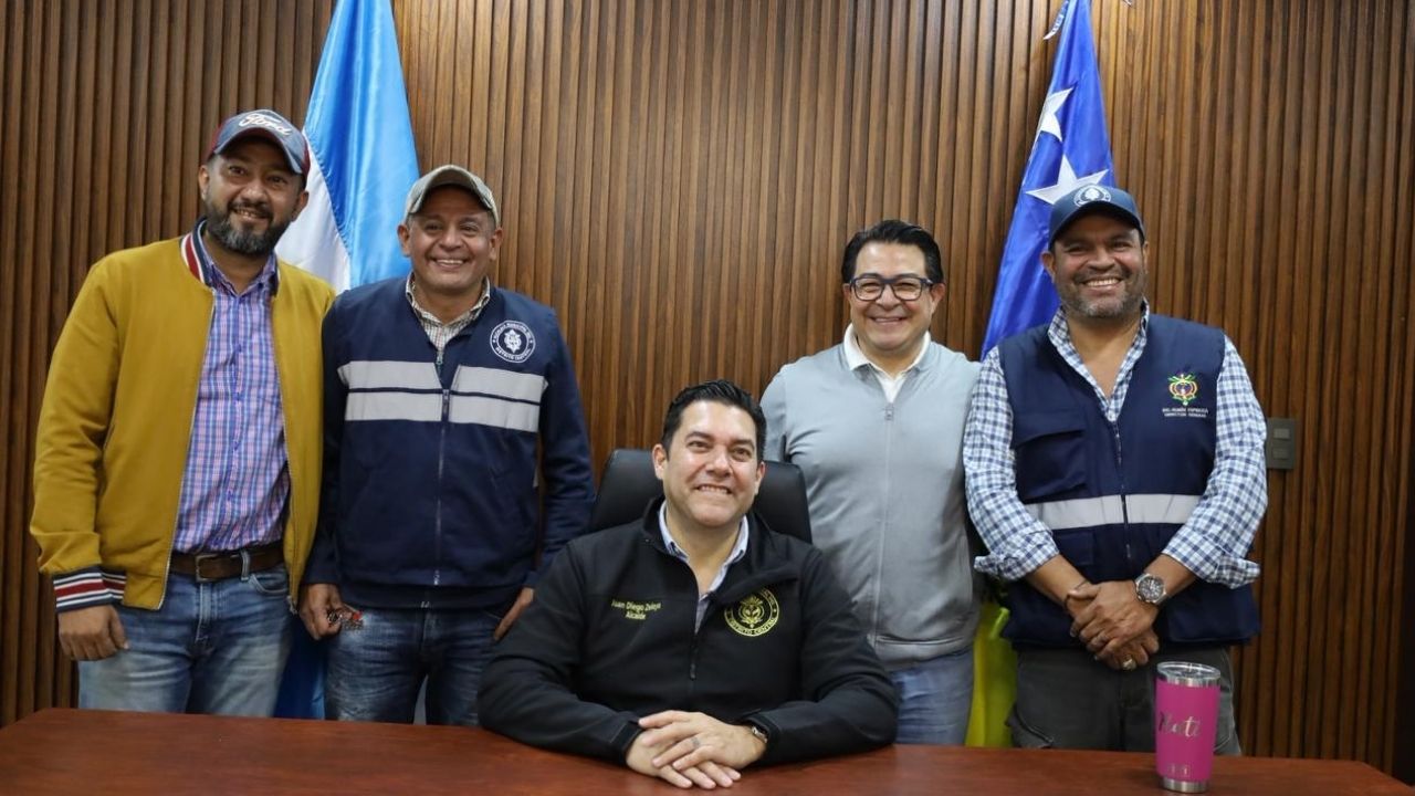Juan Diego Zelaya recibe instalaciones de la AMDC y anuncia reactivación de proyectos