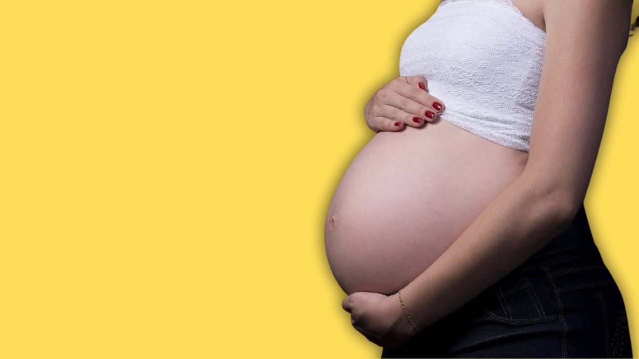 Aborto amarillo video, ¿clip viral de embarazada con un martillo en Twitter?