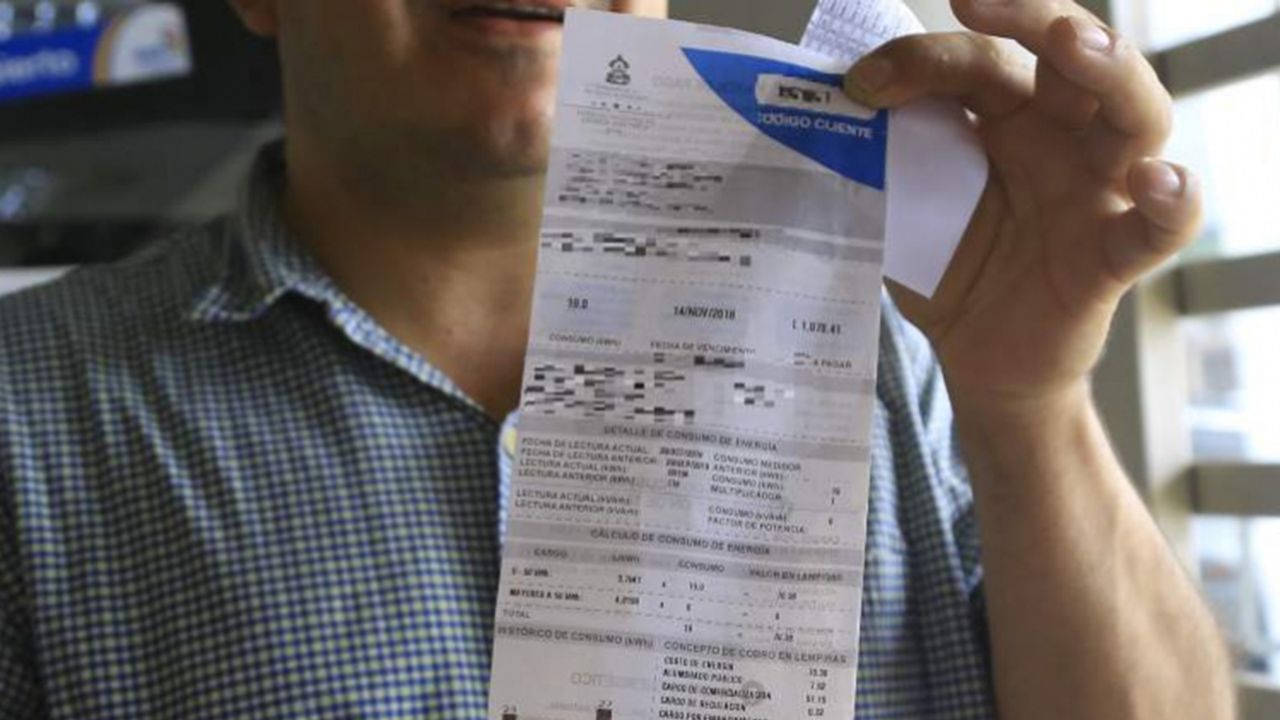 ¿Cómo tener el descuento de adulto mayor en la factura de energía eléctrica en 2026?