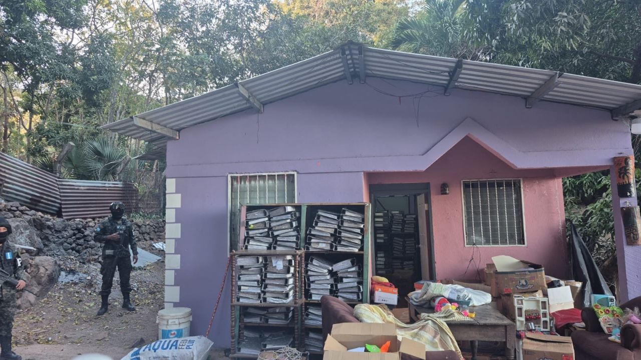 ¿De qué años son documentos de alcaldía de El Corpus hallados en una vivienda?