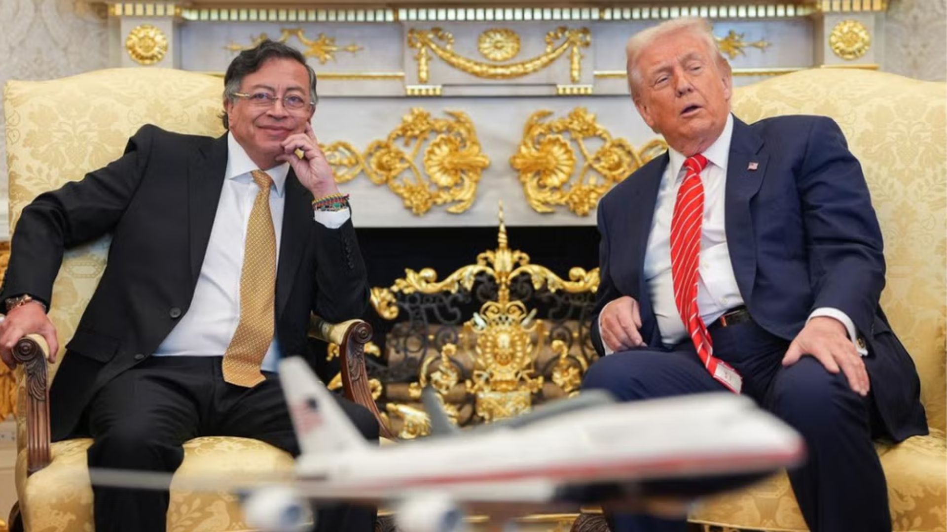 Estados Unidos entrega a Colombia vehículos blindados tras reunión entre Petro y Trump