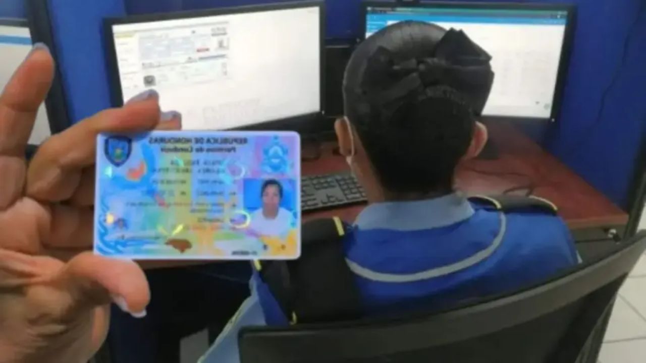 Anuncian cuándo iniciará el examen digital para la licencia de conducir: esto debe hacer