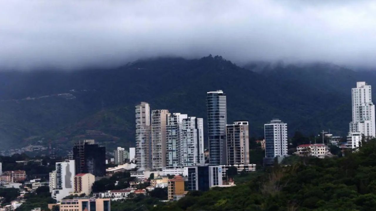 Pese a leve aumento de temperatura, Cenaos advierte de llegada de frente frío