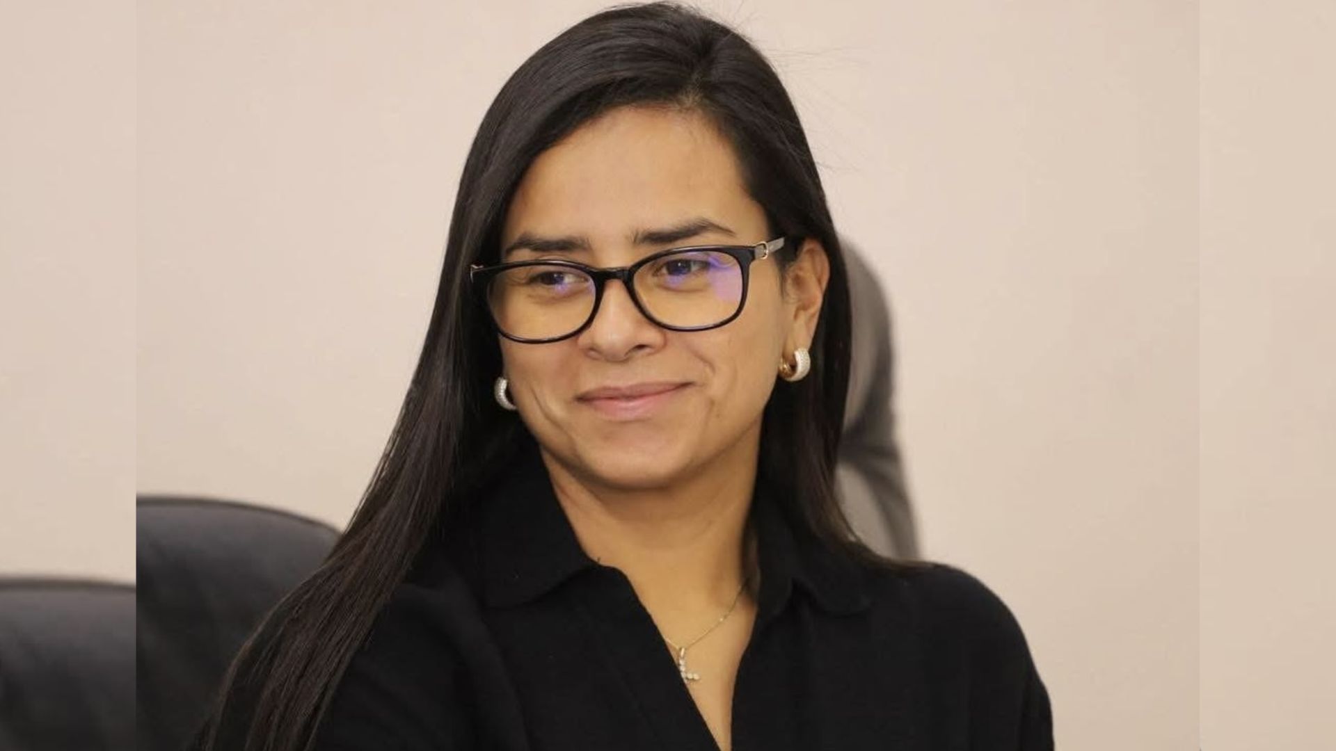 Suspenden de su cargo y le dictan arresto domiciliario a Isis  Cuéllar por caso Sedesol