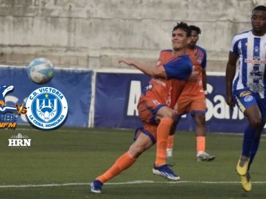 Yaudel Lahera, con certero cabezazo, empató para Victoria contra Lobos UPNFM