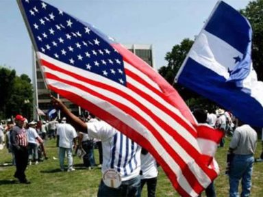 Migrantes aportan más a la economía de EE. UU. de lo que envían en remesas, según CHE