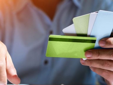 Cómo organizar tus pagos si tienes varias deudas