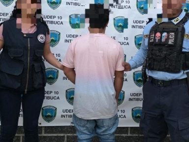 Imagen de No aceptó el no: ayudante de bus agredió sexualmente a estudiante