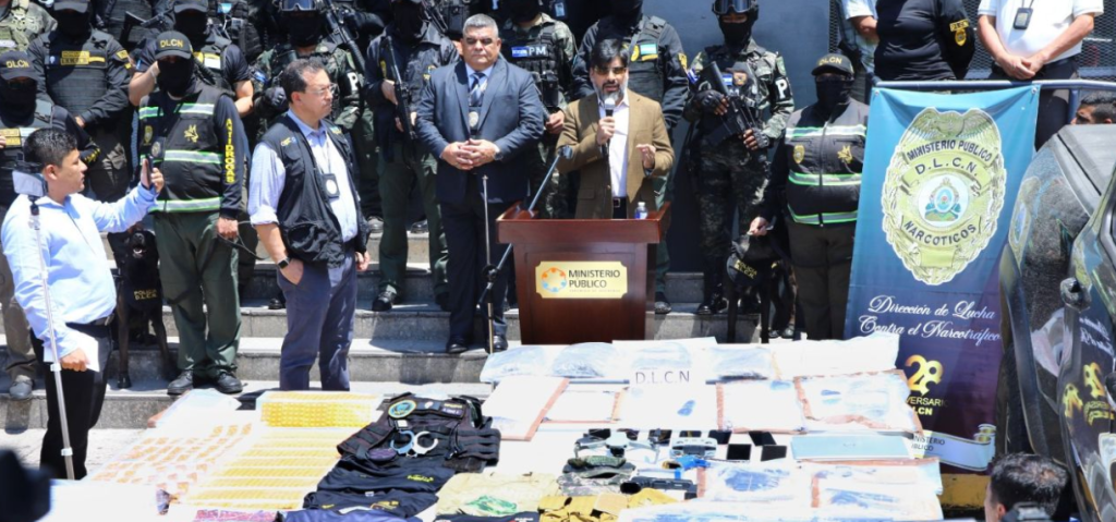 Ramiro Muñoz junto a Johel Zelaya