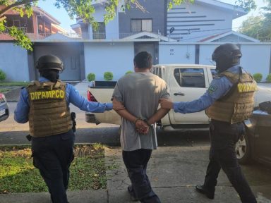 Imagen de Revelan como "El Abuelo” usaba fachada de taxista para cobrar L150 de extorsión