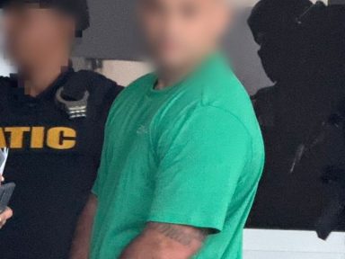 Imagen de "Las grababa cuando se estaban bañando": capturan a presunto abusador