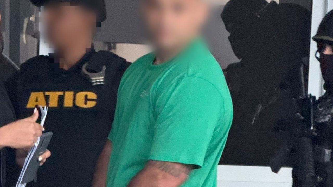 Imagen de "Las grababa cuando se estaban bañando": capturan a presunto abusador