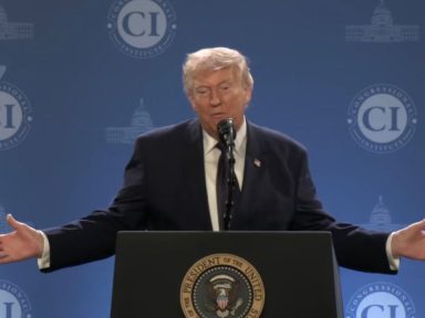 Imagen de ¿Cerrará Irán el estrecho de Ormuz al petróleo? Trump lanza feroz advertencia