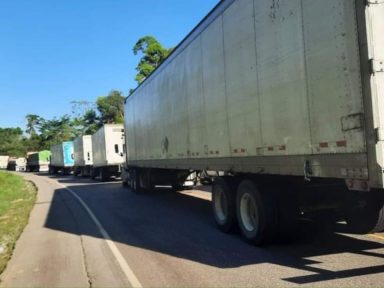 Imagen de Advierten que tarifa de transporte de carga aumentaría ante alzas a combustibles