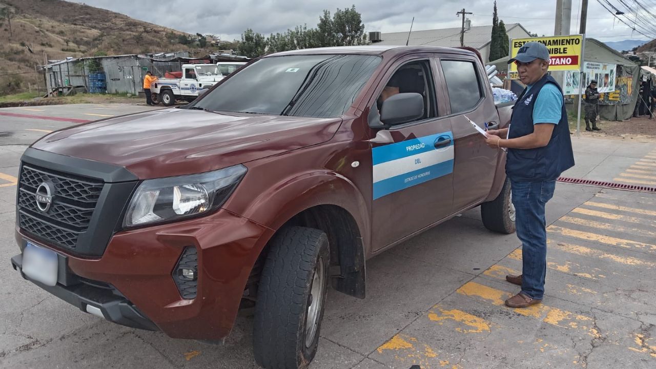 Imagen de TSC detecta 11 vehículos del Estado circulando sin permisos tras inicio de operativos