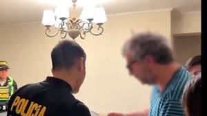 Foto del allanamiento en la casa de Piero Corvetto