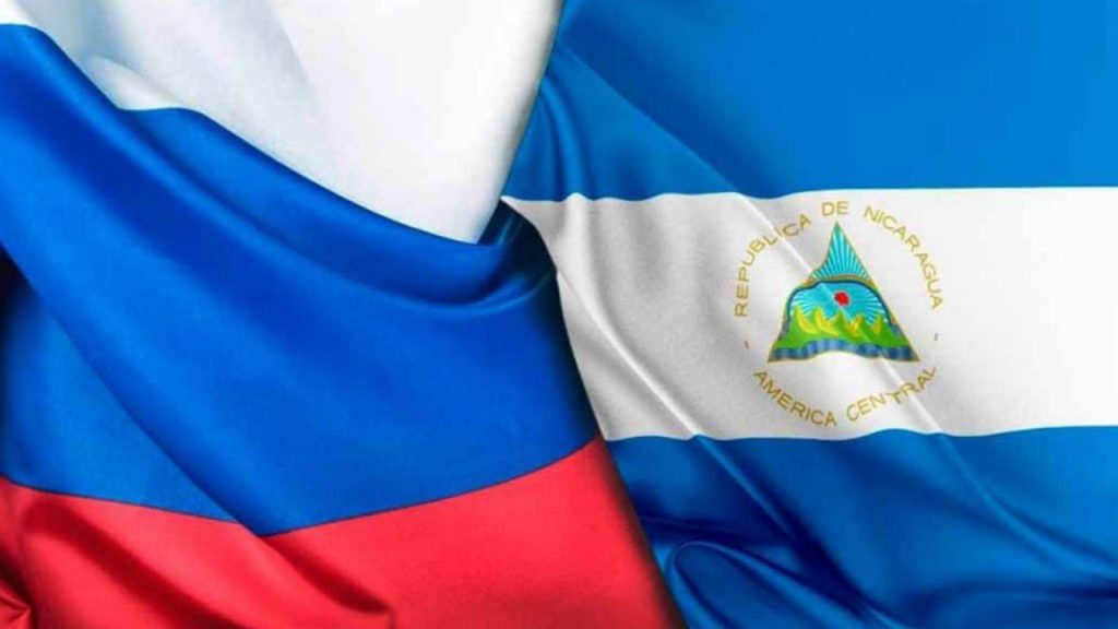 Banderas de Rusia y Nicaragua
