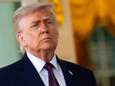 Imagen de Trump anuncia extensión del alto el fuego con Irán para negociar