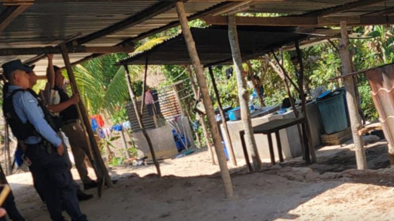 ¿Lo sepultaron vivo? Hallan enterrado el cuerpo de un bebé en Copán Ruinas Imagen principal de ¿Lo sepultaron vivo? Hallan enterrado el cuerpo de un bebé en Copán Ruinas