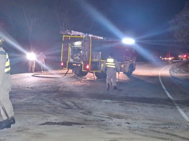 Imagen de Habilitado paso en Quimistán 25 horas después del accidente y derrame de cianuro