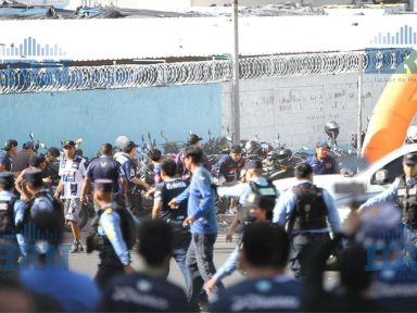 Imagen de Autoridades investigan violentos incidentes ocurridos en el clásico capitalino