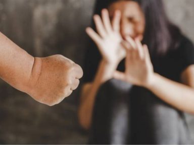 Imagen de Revelan el infierno que vivió una mujer por los maltratos de parte de su pareja y suegra