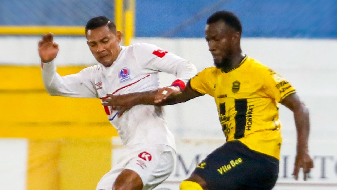 Imagen de Real España remonta un 0-2 en su contra y le gana a Olimpia en la jornada 21