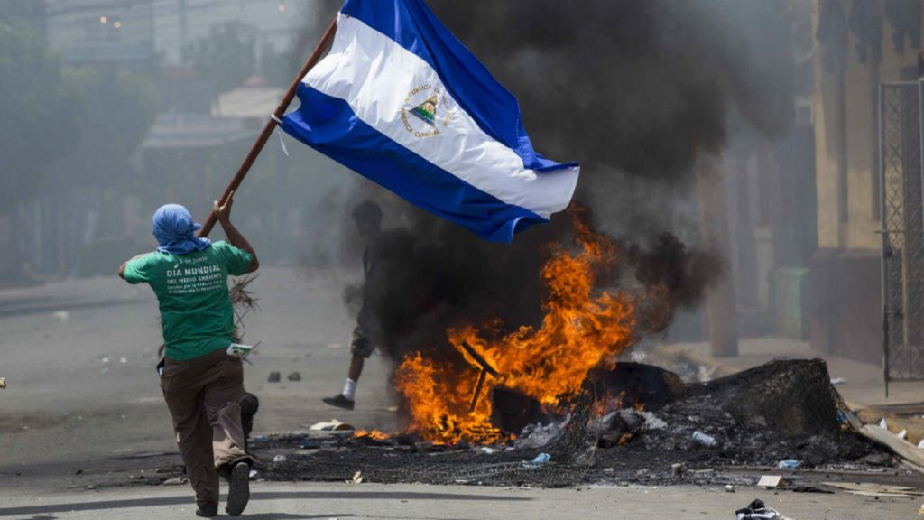 Personas protestando