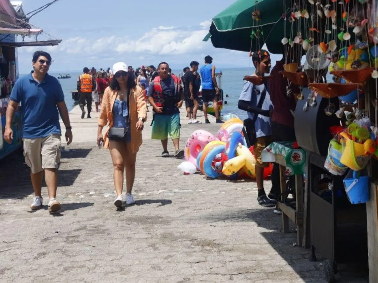 Personas en una playa