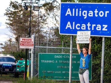 Imagen de 'Alligator Alcatraz' cierra en menos de un año. ¿Qué pasará con 1,400 detenidos?
