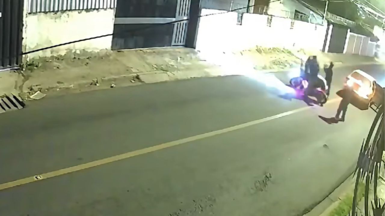 Imagen de Le quitaron su herramienta de trabajo: asaltan a delivery y todo quedó en video