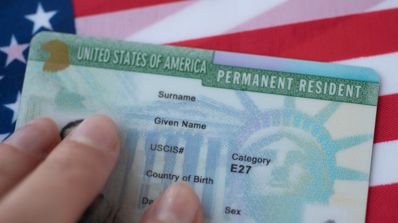 Imagen de Así afectarán las nuevas reglas de Trump a quienes buscan la 'green card'