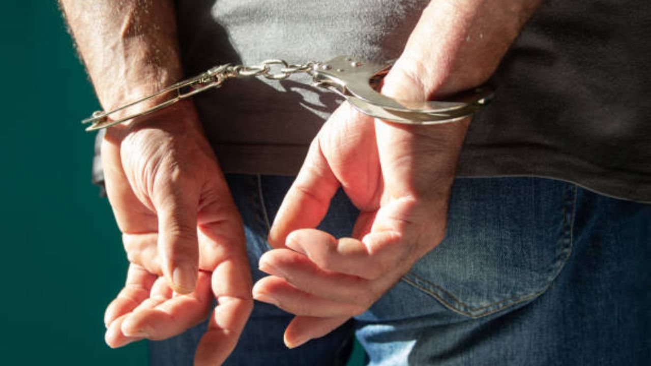 Cae padre por abusar y embarazar a su hija de 14 años: esto pasó con el bebé Imagen principal de Cae padre por abusar y embarazar a su hija de 14 años: esto pasó con el bebé