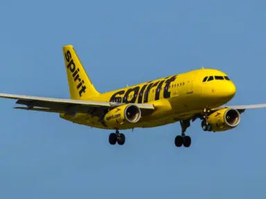 Imagen de Administración Trump y aerolíneas acuerdan plan de ayuda para clientes y empleados Spirit
